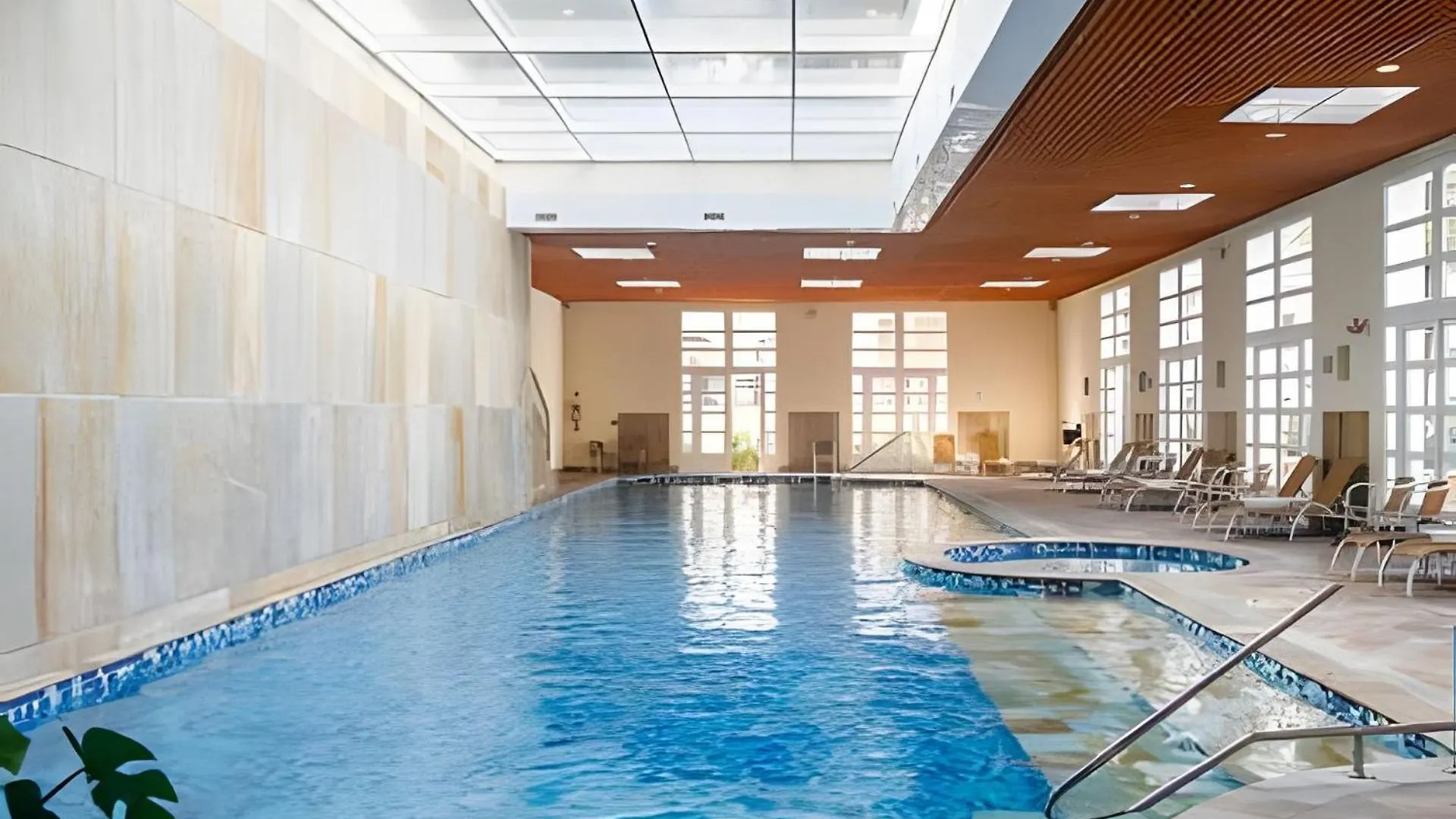 Estudio Vista Piscina-Ilcampanario-Jurere Interna. Florianópolis